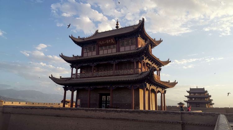 8-Day Northwest China Silk Road Adventure Private Tour·Dunhuang, Jiayuguan and Zhangye丨Mogao Caves, Yulin Grottoes and Mingsha Mountain＆Crescent Spring
