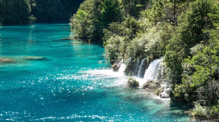 7-day 6-night · Private Tour · Chengdu + Chongqing + Jiuzhaigou + Huanglong National Scenic Area