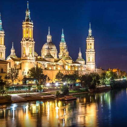 西班牙马德里自治区+萨拉戈萨+巴塞罗那+瓦伦西亚+阿利坎特+卡拉瓦卡·德·拉·克鲁斯+拉格拉纳达+马拉加+塞维利亚+梅里达+里斯本+卡塞雷斯13日12晚跟团游