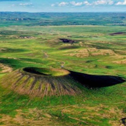 内蒙古呼和浩特+辉腾锡勒草原+乌兰哈达火山地质公园+响沙湾3日2晚私家团