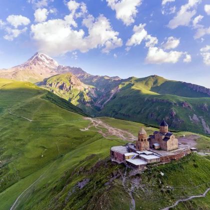 阿塞拜疆+格鲁吉亚+亚美尼亚10日跟团游