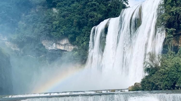 6D5N · Group Tours · Guizhou: Huangguoshu Waterfall + Zhijin Cave + Wanfenglin Scenic Area + Xingyi