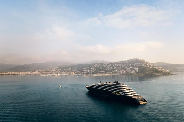 8 days · London - Honfleur - Guernsey - Cherbourg - La Rochelle - Bordeaux