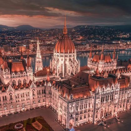 捷克+匈牙利+奥地利+斯洛伐克9日8晚私家团