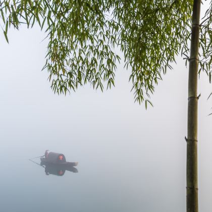 郴州东江湖旅游区+苏仙岭+万华岩+板梁古村3日2晚私家团