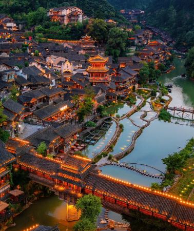 5天4晚 • 貴州貴陽＋黃果樹景區＋荔波＋西江千戶苗寨