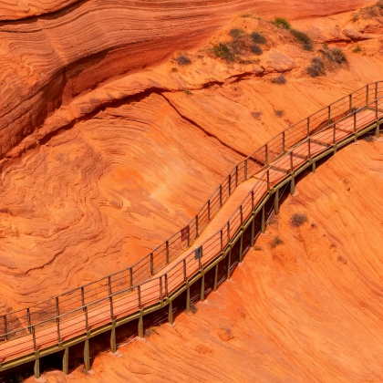 山西+陕西+五台山+云冈石窟+碛口古镇+李家山村+甘泉大峡谷+平遥古城+壶口瀑布+乔家大院文化园区8日7晚拼小团