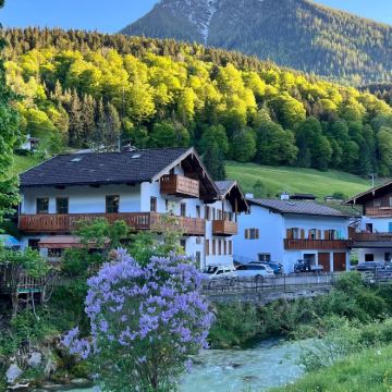 德国+法国13日10晚拼小团