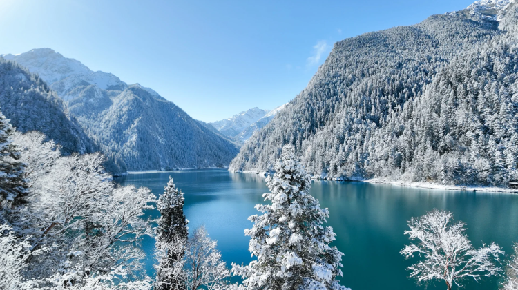 6-day 5-night · Private Tour · Chengdu + Jiuzhaigou + Huanglong National Scenic Area