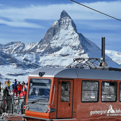 瑞士+少女峰+采尔马特马特宏峰+圣莫里茨滑雪场12日11晚私家团