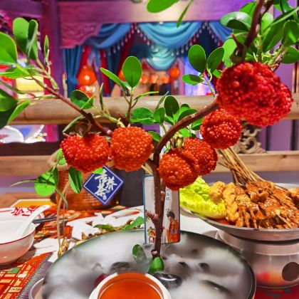 陕西壶口瀑布+兵马俑+华清宫+大唐不夜城+华山+陕西历史博物馆+大雁塔5日4晚跟团游