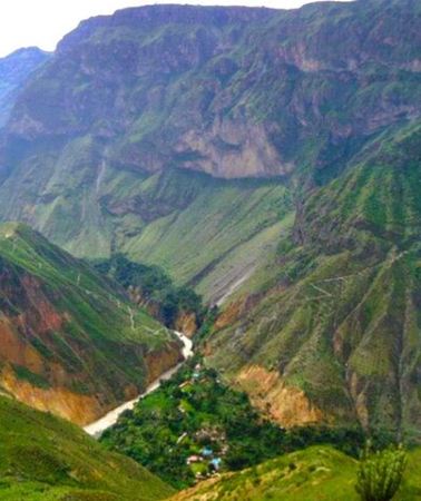 3D2N • 3 Day Colca Canyon Trekking from Arequipa ending in Puno