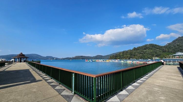 3-Day Private 3-Day Tour from Taipei: Sun Moon Lake, Alishan, Lukang