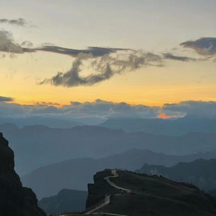 云南昭通+大山包景区2日1晚私家团