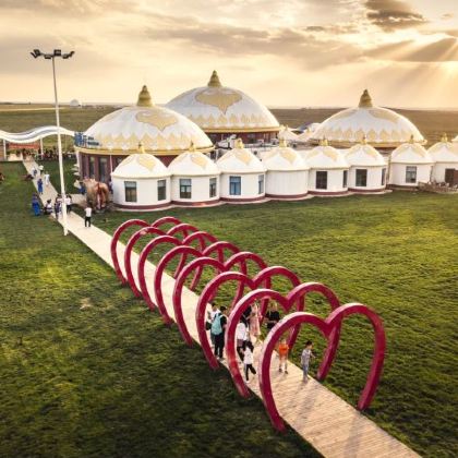 鄂尔多斯+鄂尔多斯草原旅游区+响沙湾+鄂尔多斯文化产业园+康巴什旅游区4日3晚跟团游