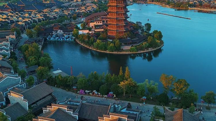 8-day 7-night · Group Tours · Changsha + Zhangjiajie + Fenghuang + Furong Town