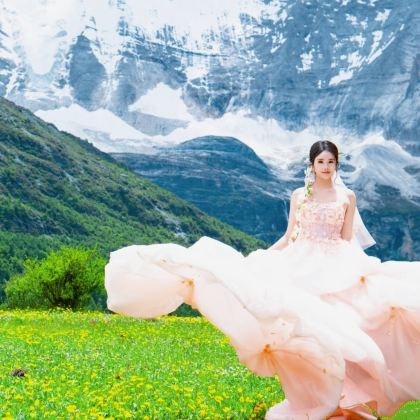 稻城亚丁+鱼子西+理塘+新都桥4日3晚拼小团