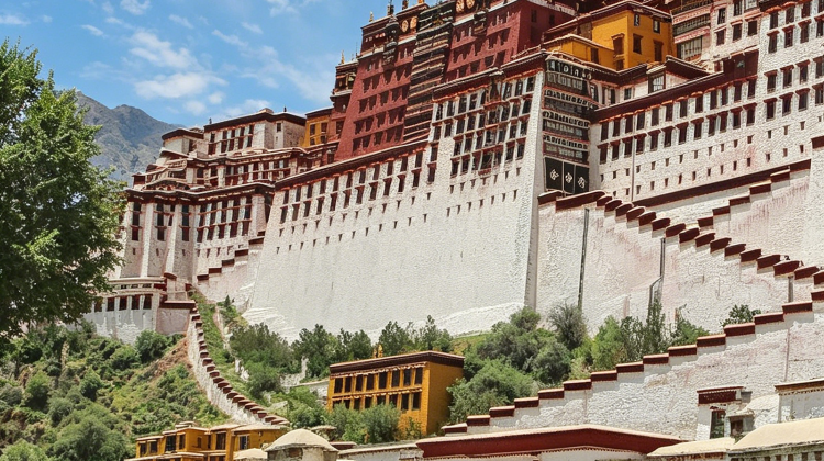 Lhasa + Shigatse + Mt Qomolangma Base Camp
