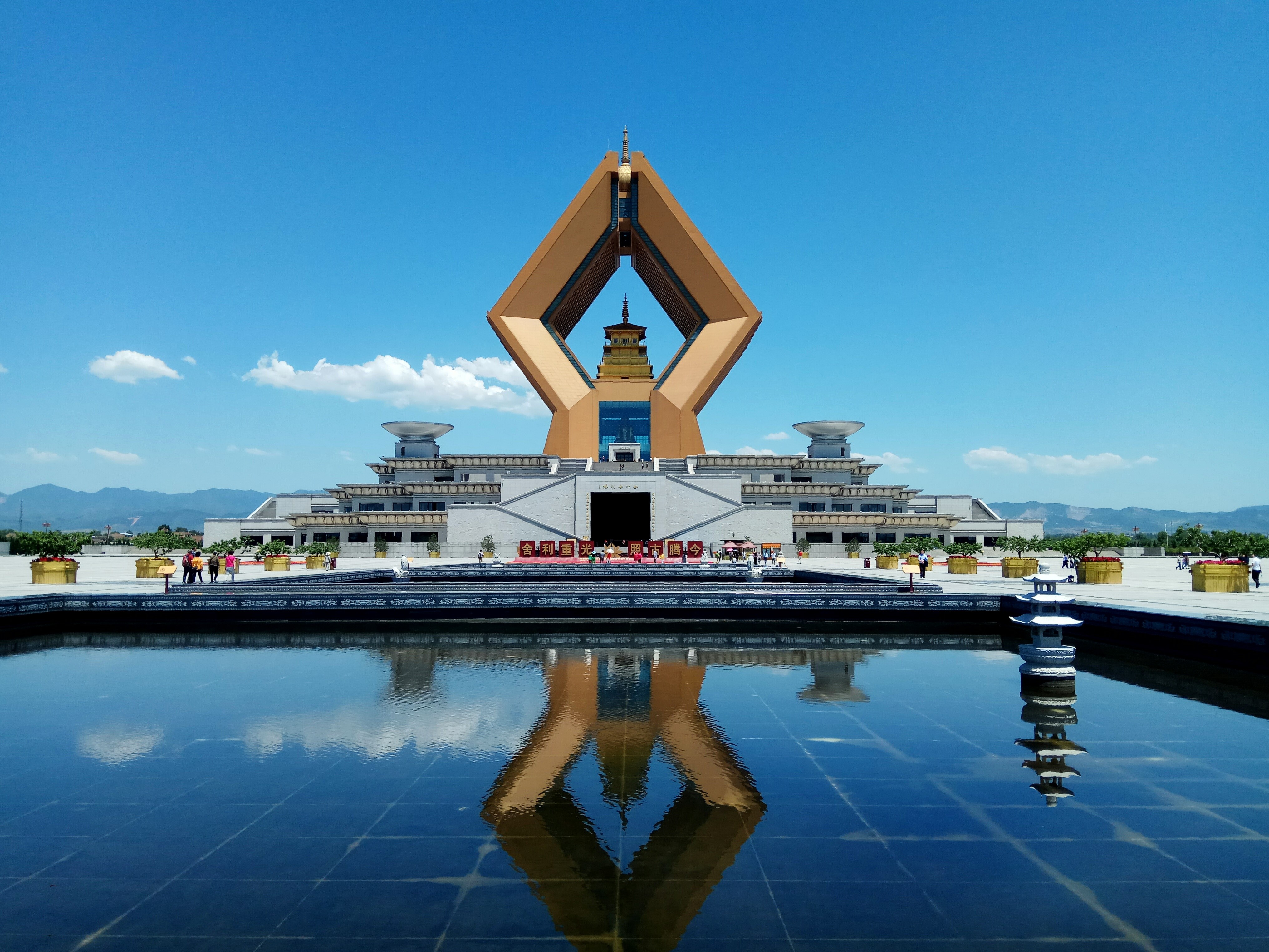 宝鸡太白山青园山庄温泉攻略,宝鸡太白山青园山庄温泉门票/游玩攻略