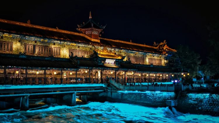5-Day Autumn Splendor with Guaranteed Jiuzhaigou Entry & Train Tickets: Sanxingdui - Jiuzhaigou & Huanglong by High-Speed Rail - Dujiangyan & Panda Valley - Bipenggou Fall Colors