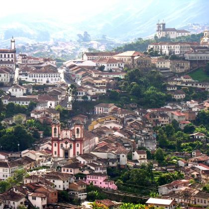 巴西欧鲁普雷图Church of Our Lady of Joy+贝洛奥里藏特自由广场+孔戈尼亚斯孔戈尼亚斯的仁慈耶稣圣殿3日2晚私家团