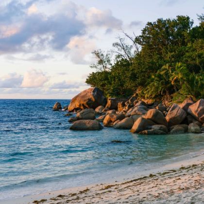 塞舌尔6日5晚私家团