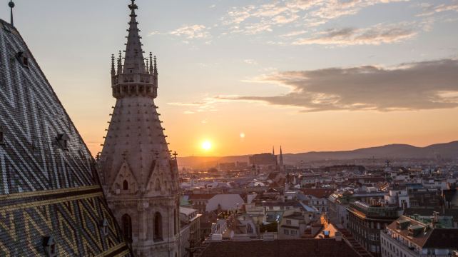 14-Day Eastern Europe Discovery Tour·Berlin, Prague, Vienna and Budapest