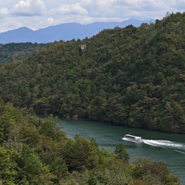 日本名古屋+东京+白川乡7日6晚跟团游