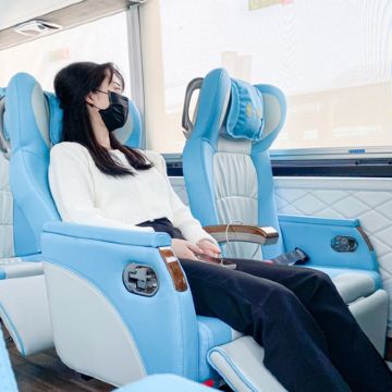 成都+九寨沟+黄龙风景名胜区+峨眉山+乐山7日6晚跟团游