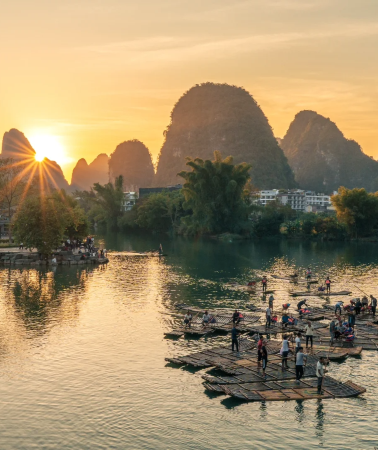 4D3N • Sheraton Hotel free upgrade to premier room. Guilin-Yangshuo Muslim tour: Xianggong Mountain - Li River Xingping section cruise - Elephant Trunk Hill - Yulong River Bamboo Rafting