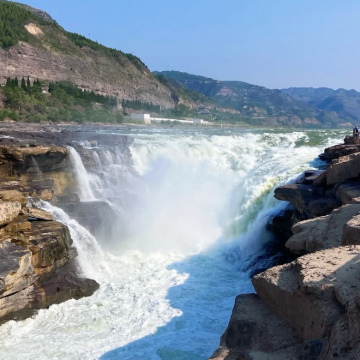 陕西黄河壶口瀑布+南泥湾风景区+甘泉大峡谷+北京知青旧居2日1晚跟团游