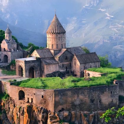 阿塞拜疆+格鲁吉亚+亚美尼亚13日12晚私家团