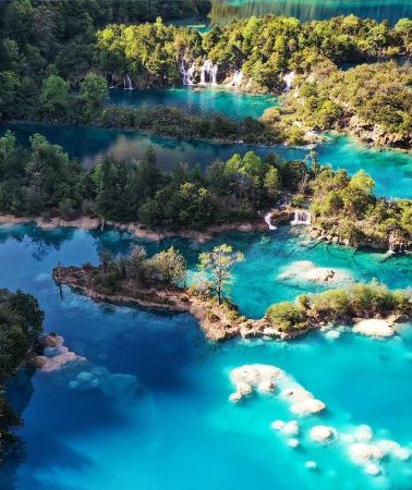 4D3N • From Chengdu: 4-Day Private Tour with Jiuzhaigou & Huanglong