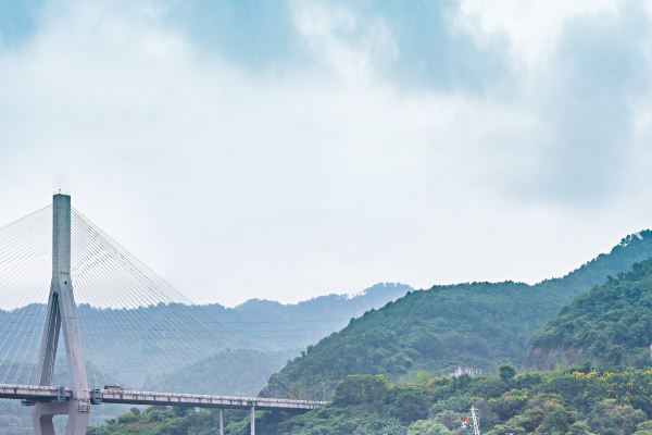 4-day · Yangtze River Three Gorges · Chongqing-Fengdu County-Zhong County-Fengjie County-Wushan County-Yichang