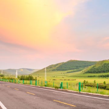 锡林郭勒盟+锡林郭勒盟草原+锡林浩特+锡盟西乌旗乌兰五台景区+蒙古汗城旅游景区4日3晚私家团