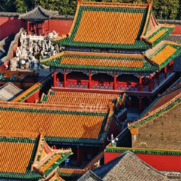 沈阳故宫+长白山+镜泊湖风景区+哈尔滨+漠河10日9晚跟团游