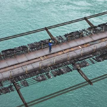 大理市+六库+丙中洛风景区+独龙江+老姆登村+老姆登知子罗+秋那桶+雾里村6日5晚拼小团