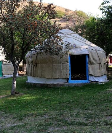 2D1N • Yurt stay and Hiking in the Nurata Mountains tour - 2 days