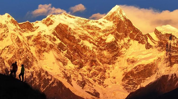 11D10N · Private Tours · Lhasa + Mt Qomolangma Base Camp + Potala Palace + Yamdrok Yumtso