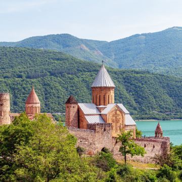 阿塞拜疆+格鲁吉亚10日8晚跟团游