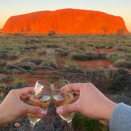 澳大利亚北领地乌鲁鲁+卡塔丘塔+瓦帕峡谷+帝王谷4日3晚跟团游