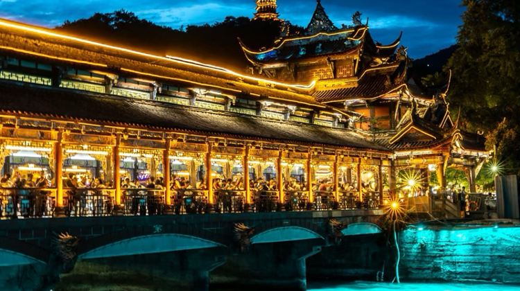 5D4N · Private Tours · Chengdu Deep Dive - Jiuzhaigou, Pandas, Sanxingdui Museum, Dujiangyan, Wuhou Shrine & Du Fu Thatched Cottage