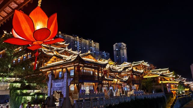 恩施土家族苗族自治州、恩施+4