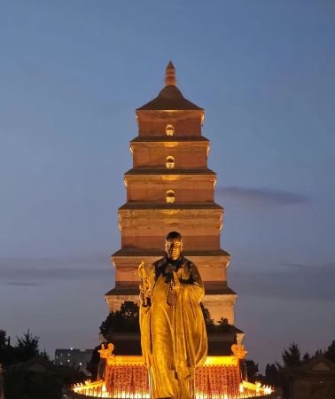 5天4晚 • 西安「秦始皇帝陵博物院＋西安博物院＋大唐不夜城」指定鐘樓或曲江5鑽飯店·贈送非物質文化遺產表演·漢服妝髮造型·金牌導遊專屬解說