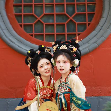 洛阳+老君山景区+龙门石窟+白马寺+洛阳博物馆+少林寺4日3晚跟团游