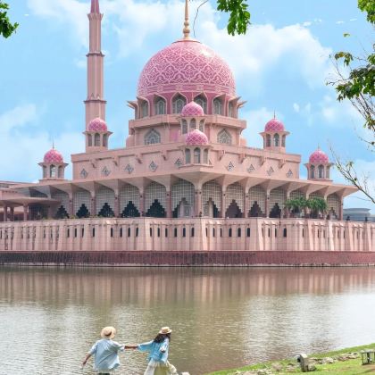 印度尼西亚雅加达首都特区+巴厘岛+马来西亚吉隆坡+新加坡10日9晚拼小团