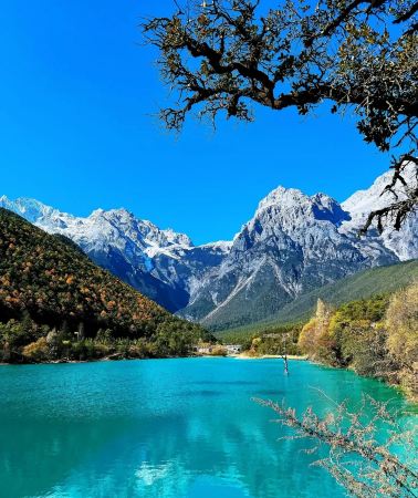 5D4N • Muslim-friendly: Kunming + Dali + Lijiang – Visit mosques + Complimentary prayer mat & portable ablution bottle + Halal Food Street + Yunnan's natural scenery + Family rooms available