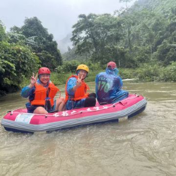 广西崇左+德天跨国瀑布景区+古龙山大峡谷2日1晚私家团