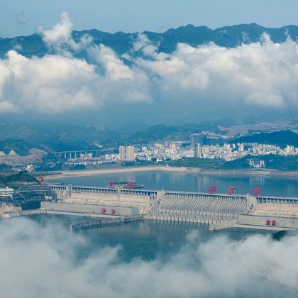 宜昌三峡大瀑布+交运两坝一峡游船+三峡人家3日2晚跟团游