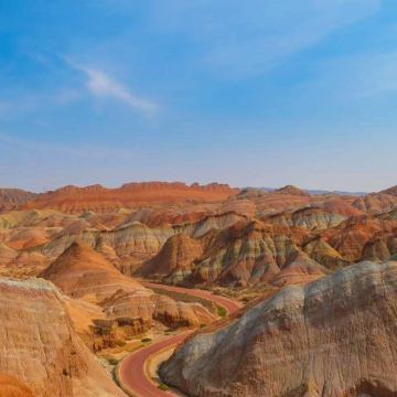 兰州+张掖+嘉峪关+酒泉+敦煌5日4晚拼小团